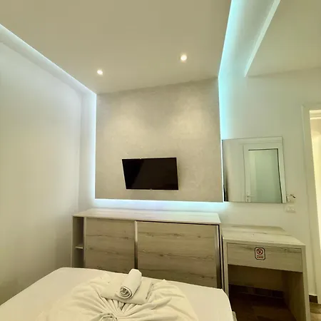 Ionian Pearl Εξαμίλιο