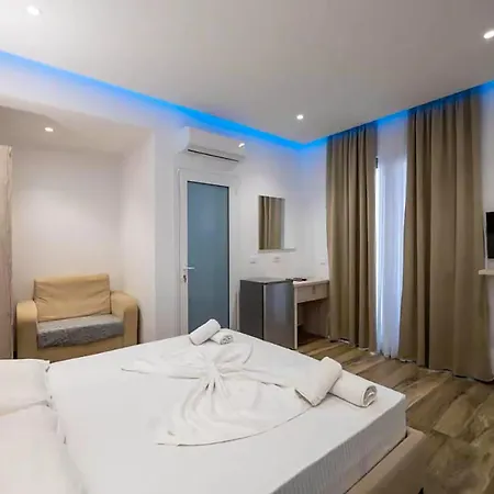 Ionian Pearl * Εξαμίλιο